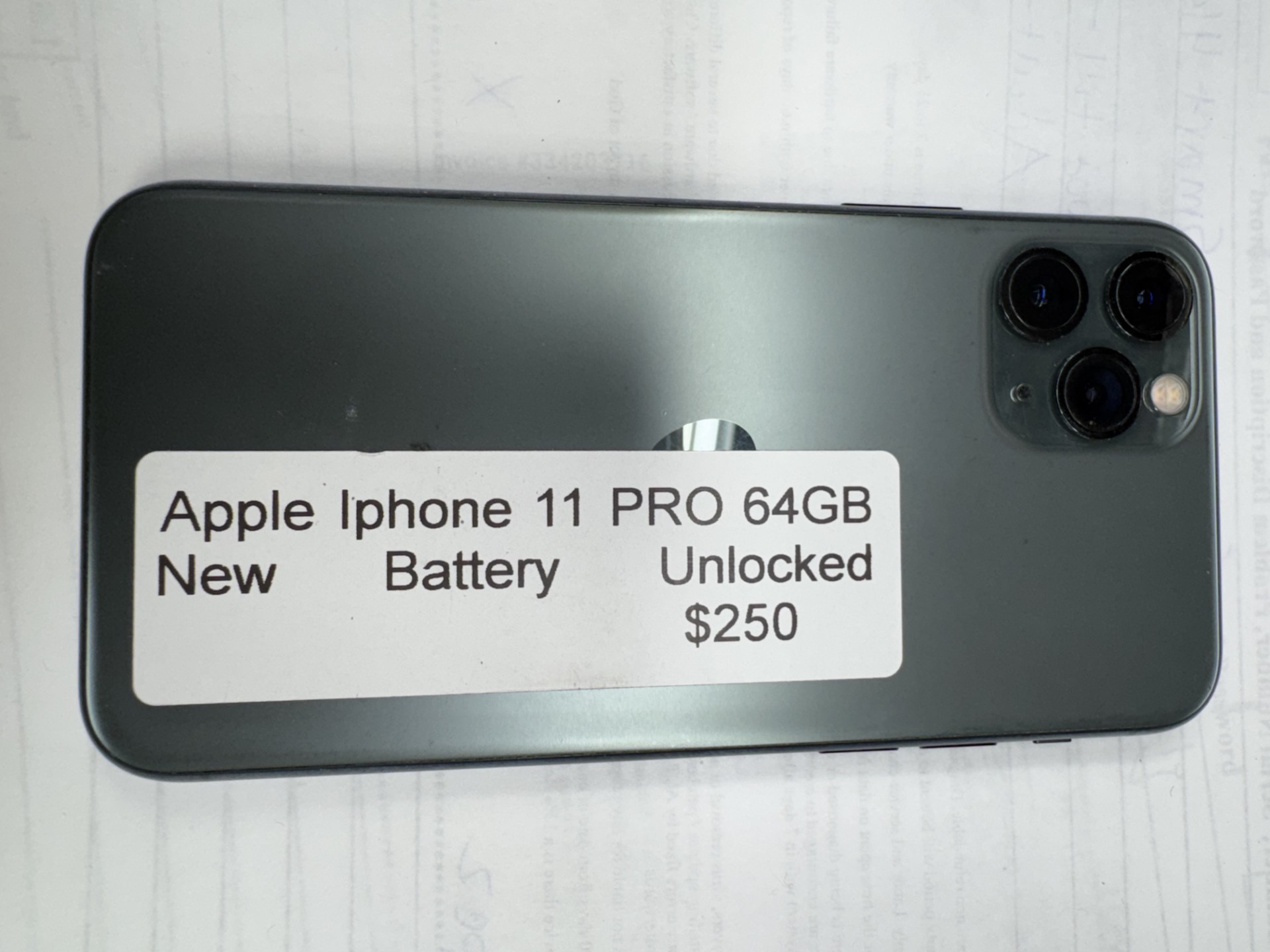 Apple Iphone 11 Pro 64GB Unlocked New Battery works any carrier tmobile Metro PCS Att Verizon